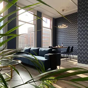  Apartment Centre With Roof Terrace And Parking With Additional Costs