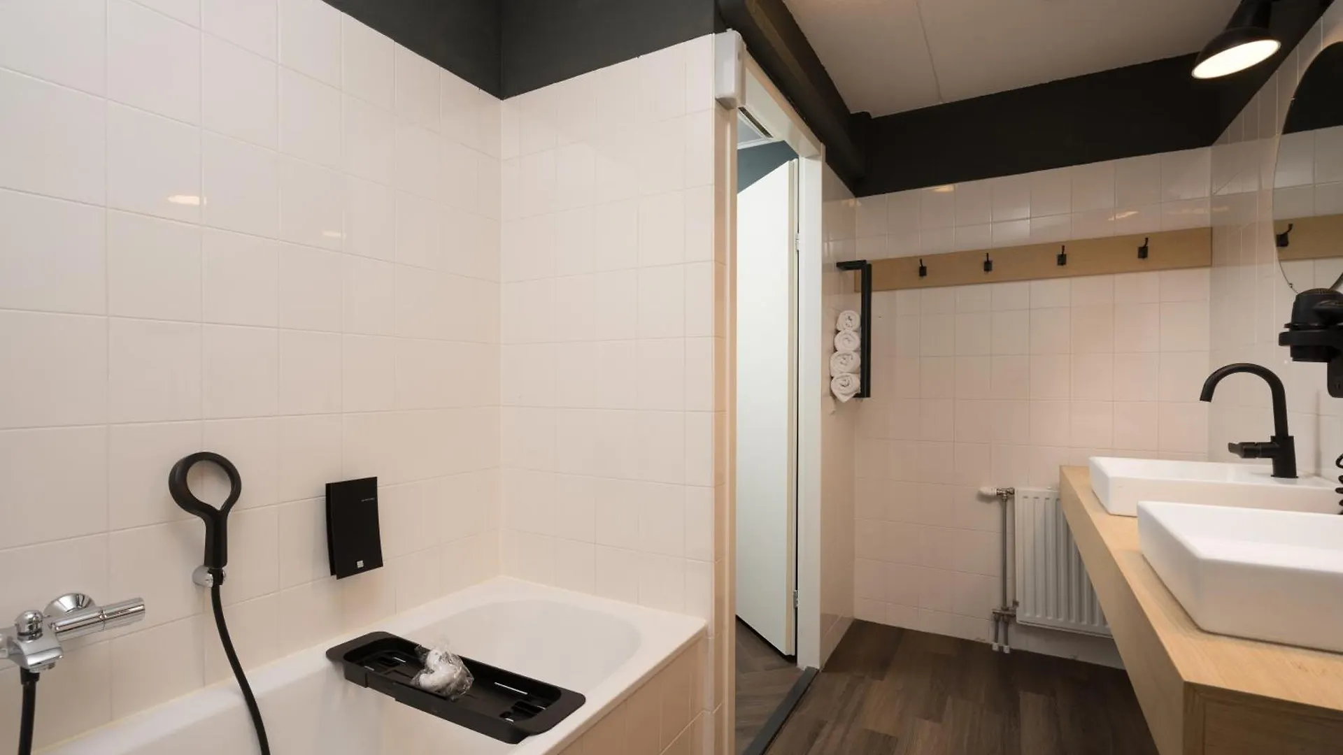 The Penthouse At The Hague Towerアパートメント アパート