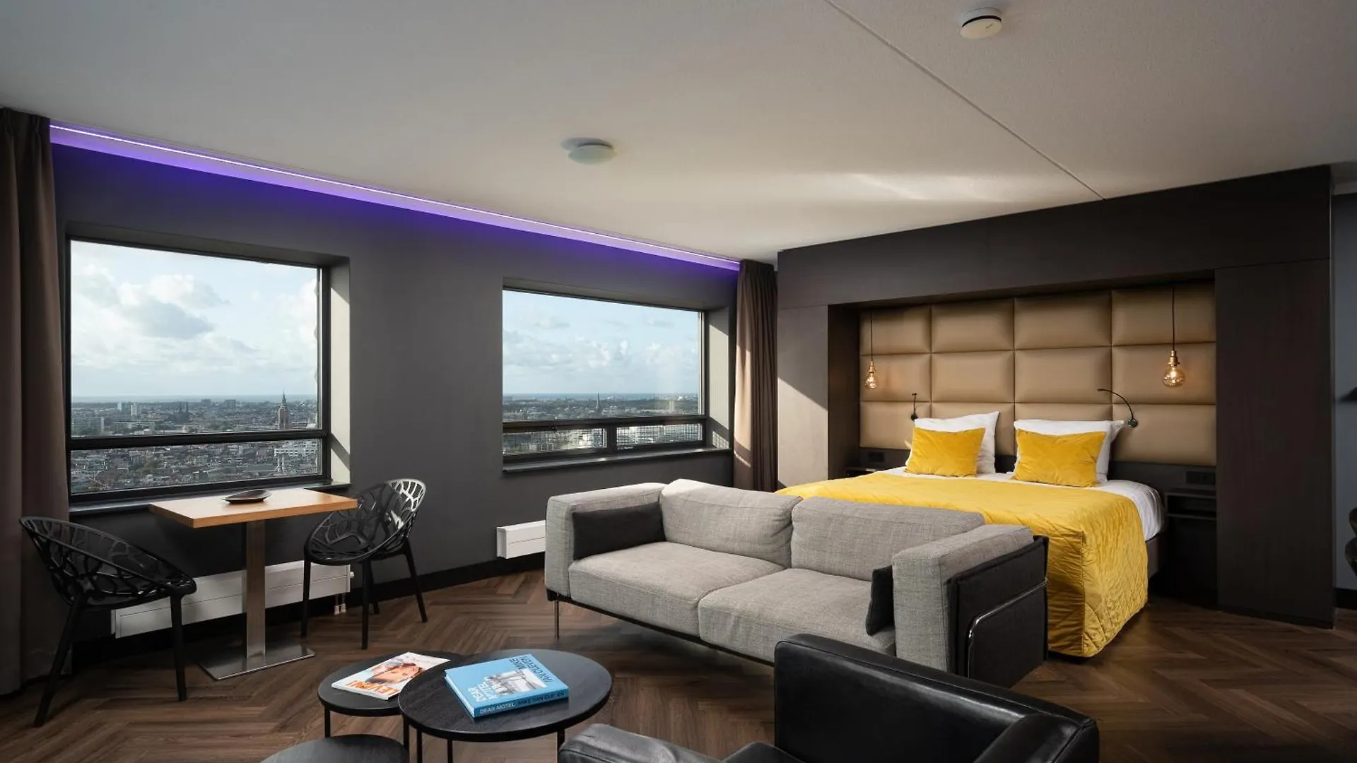 The Penthouse At The Hague Towerアパートメント アパート